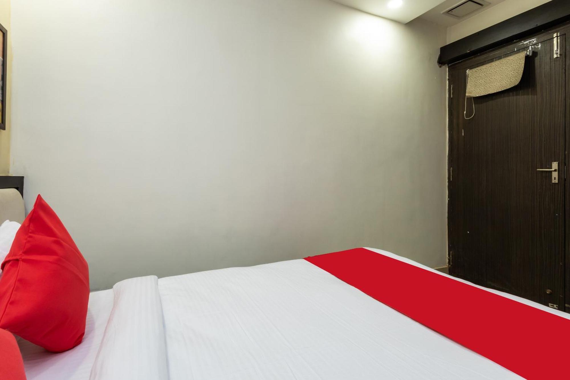 Spot On Hotel Trishla Bhopal Bagian luar foto