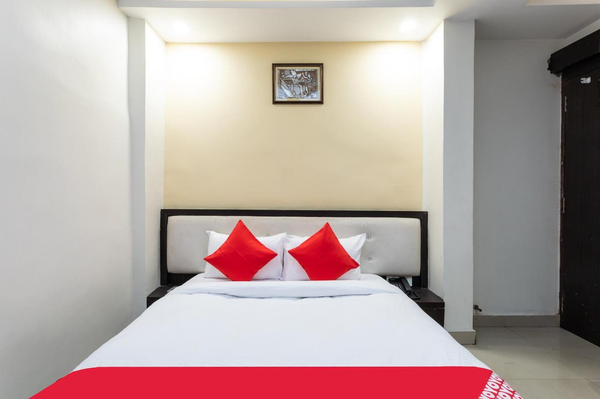 Spot On Hotel Trishla Bhopal Bagian luar foto