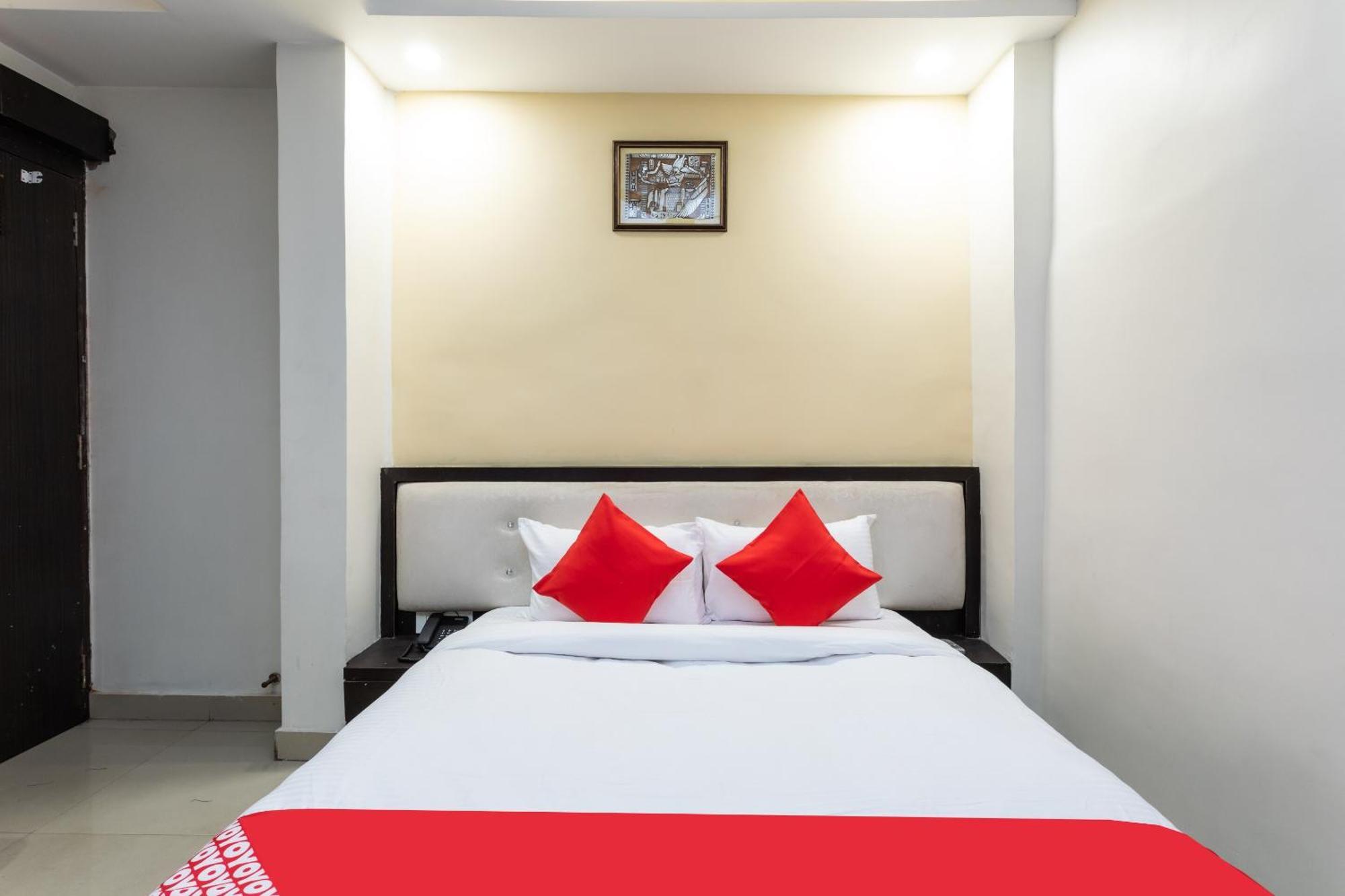 Spot On Hotel Trishla Bhopal Bagian luar foto