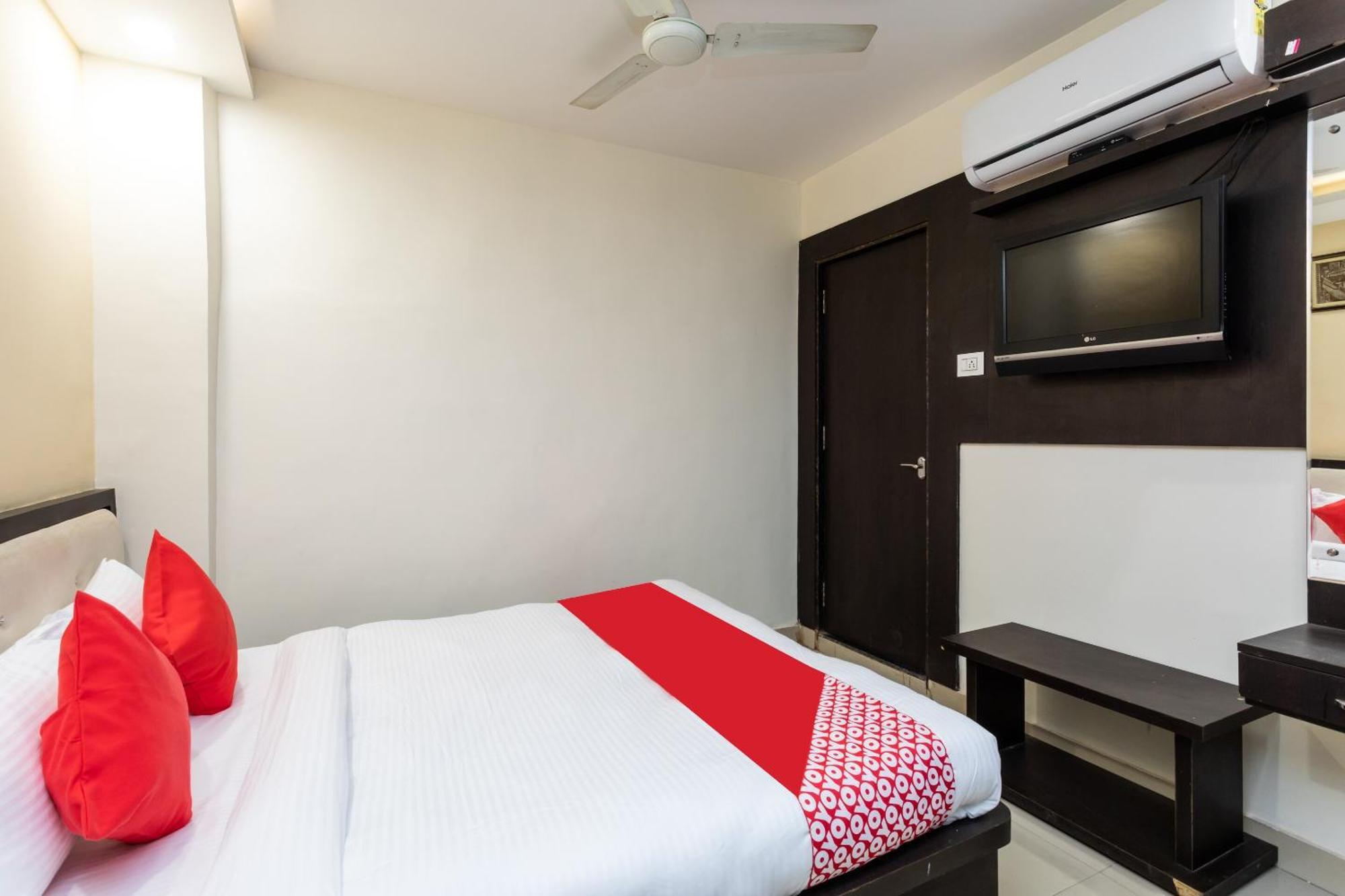 Spot On Hotel Trishla Bhopal Bagian luar foto