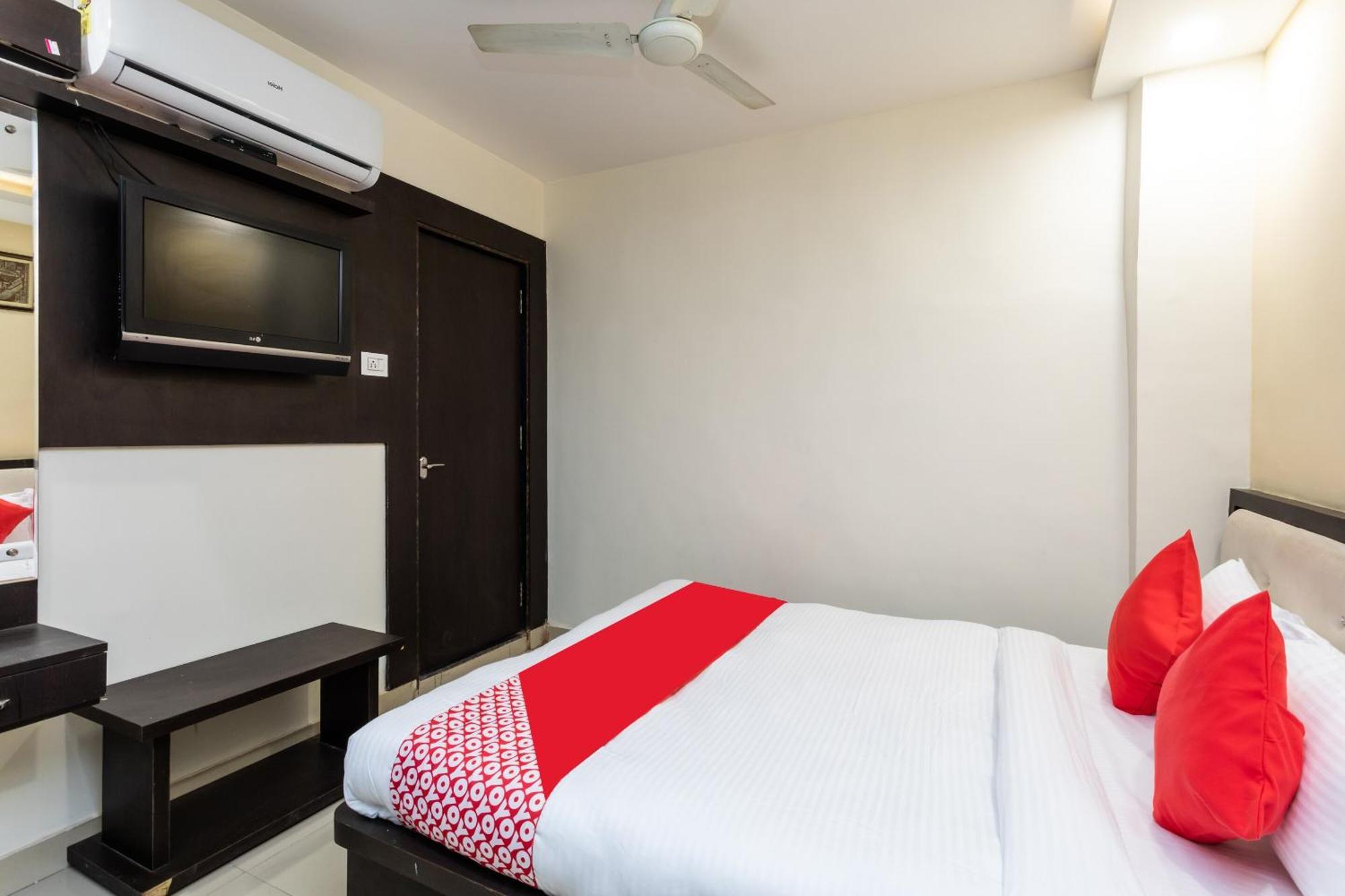 Spot On Hotel Trishla Bhopal Bagian luar foto